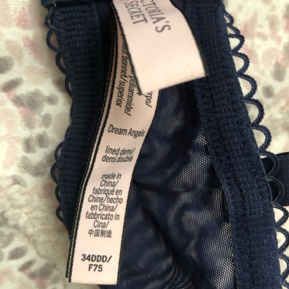 Victoria’s Secret Dream Angels Navy lace bra in 34DDD line new - Picture 4 of 4